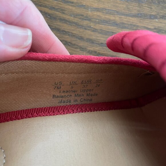 Like NEW Franco Sarto Red Fringe Suede Leather Block Heels Loafers - Picture 10 of 10